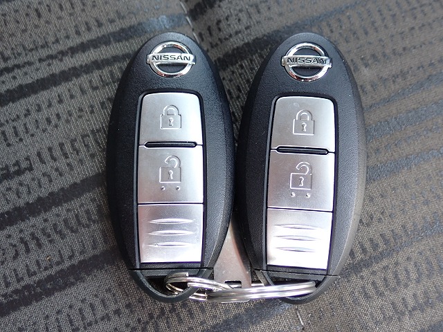 NISSAN NV 350 CARAVAN