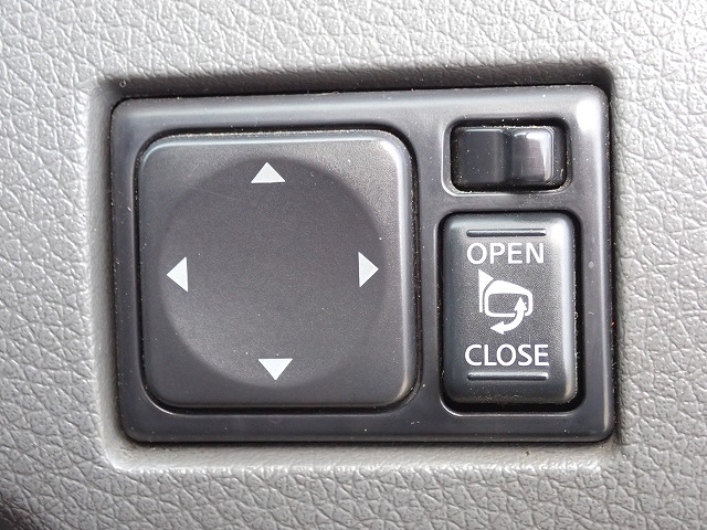 NISSAN NV 350 CARAVAN