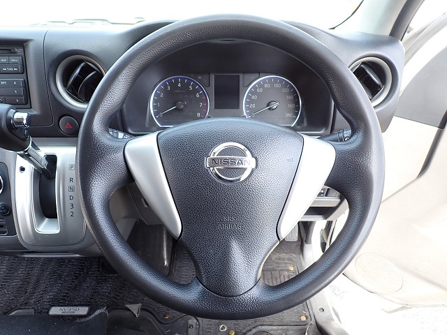 NISSAN NV 350 CARAVAN