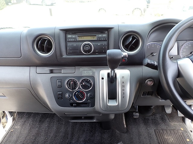 NISSAN NV 350 CARAVAN