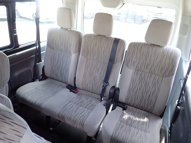 NISSAN NV 350 CARAVAN