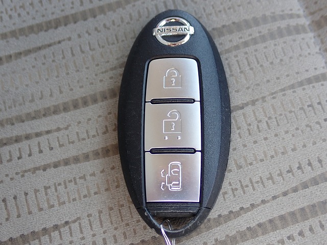 NISSAN NV 350 CARAVAN