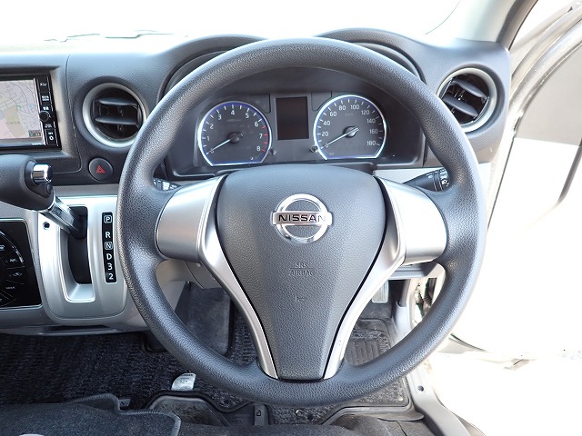 NISSAN NV 350 CARAVAN