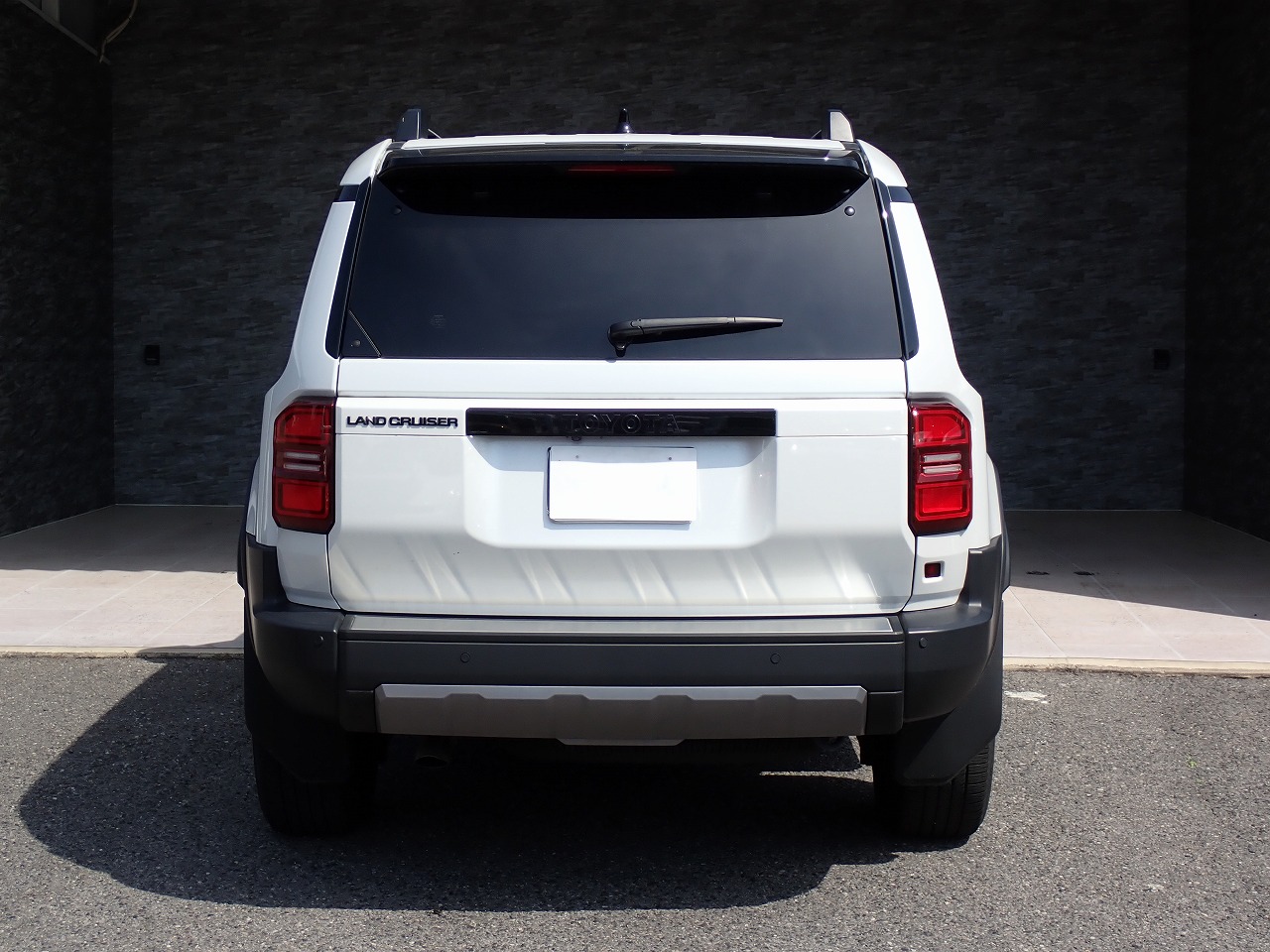 TOYOTA Land Cruiser 250