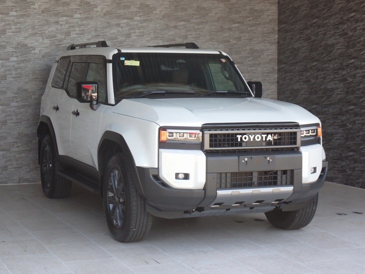 TOYOTA Land Cruiser 250