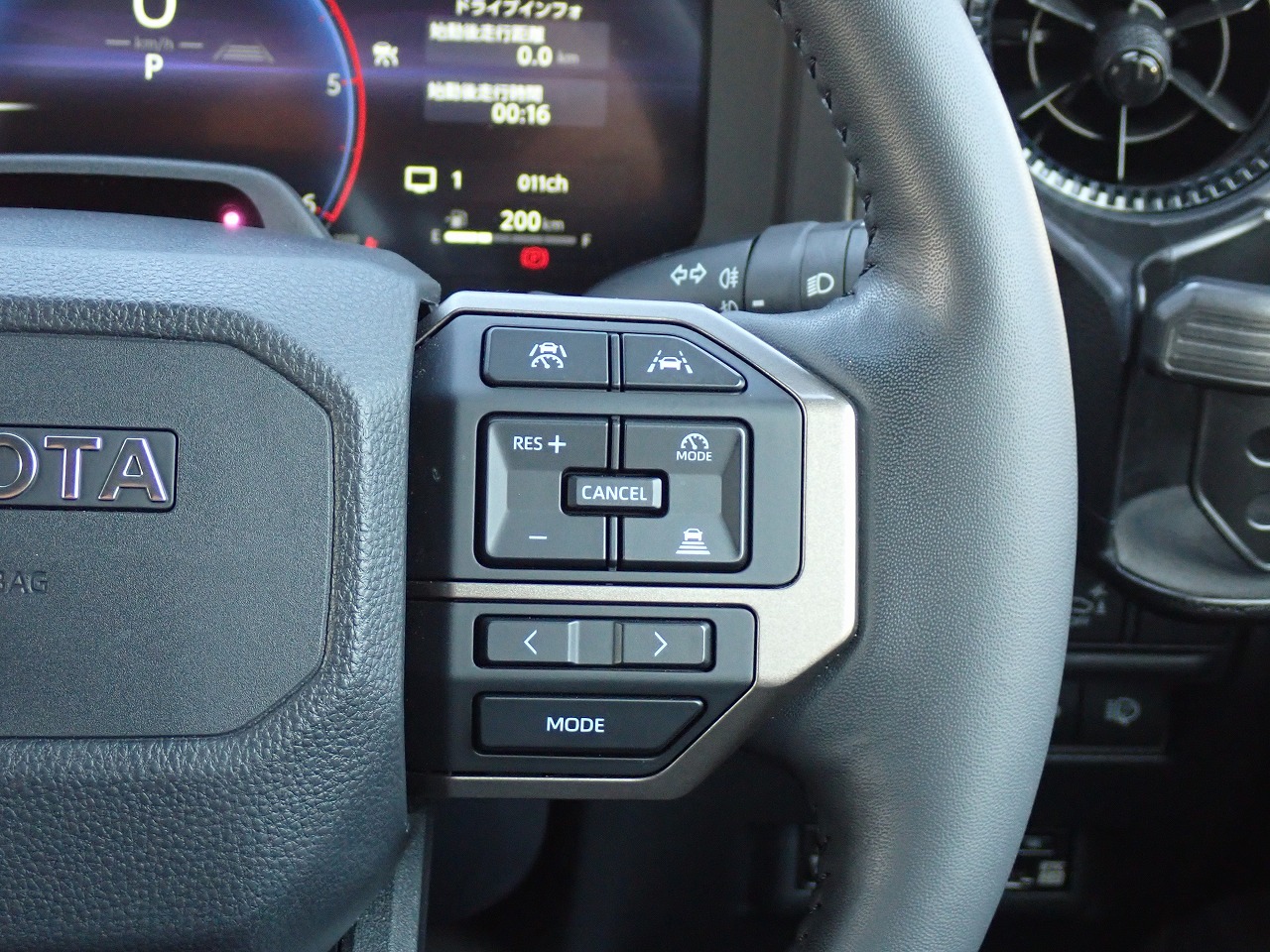 TOYOTA Land Cruiser 250