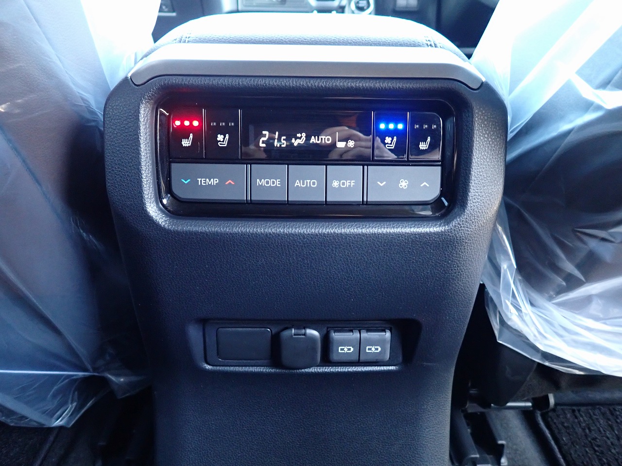 TOYOTA Land Cruiser 250