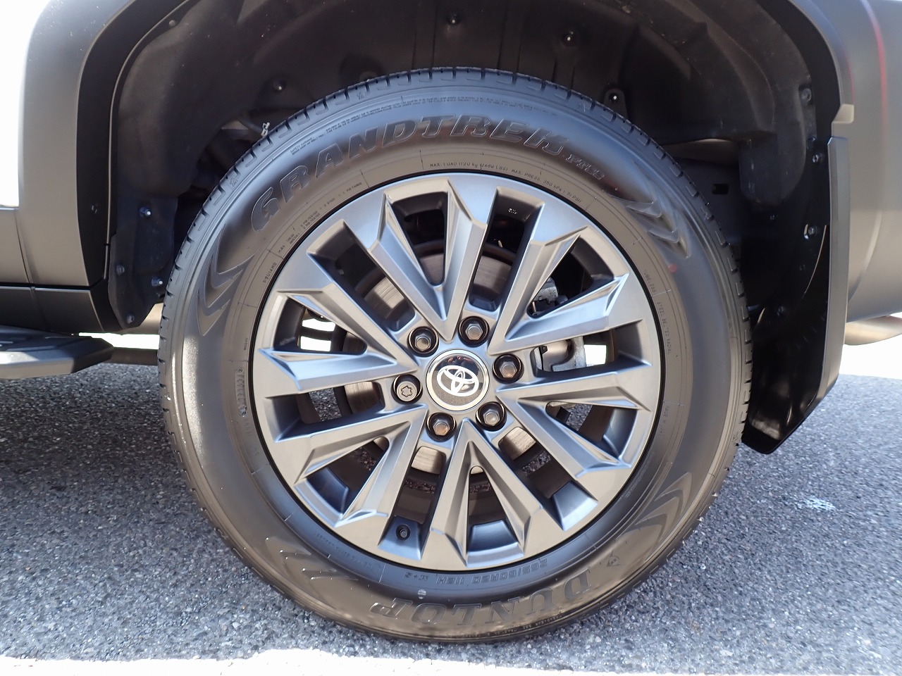 TOYOTA Land Cruiser 250