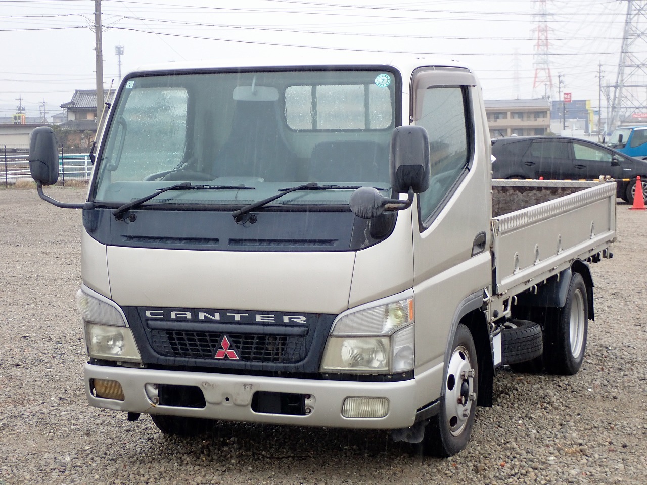 MITSUBISHI Canter
