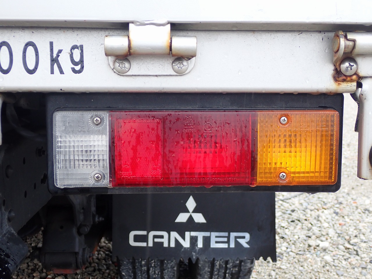 MITSUBISHI Canter