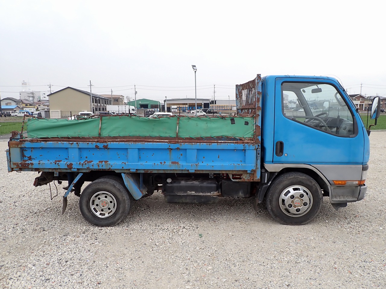 MITSUBISHI Canter