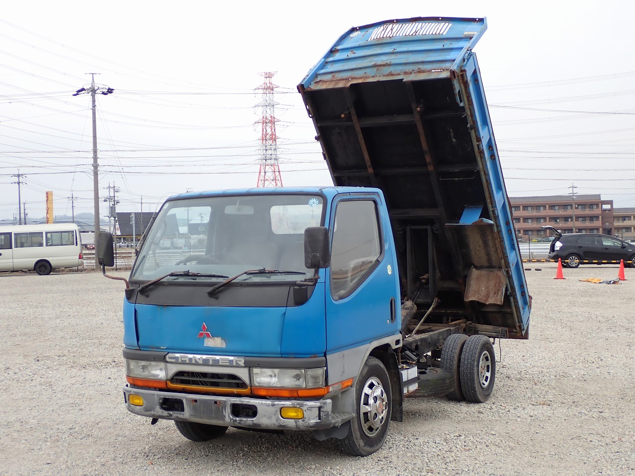 MITSUBISHI Canter