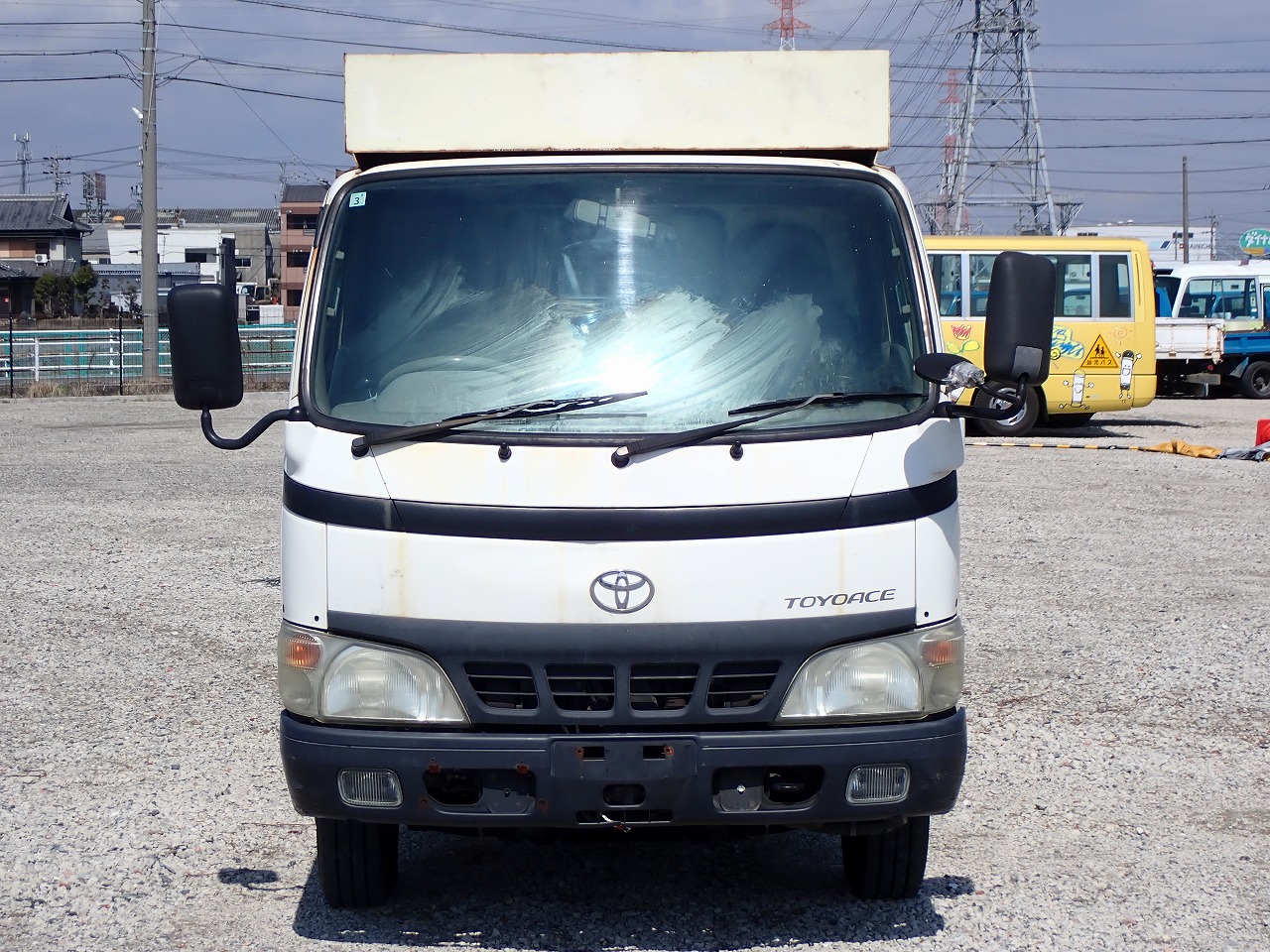 TOYOTA Dyna Truck