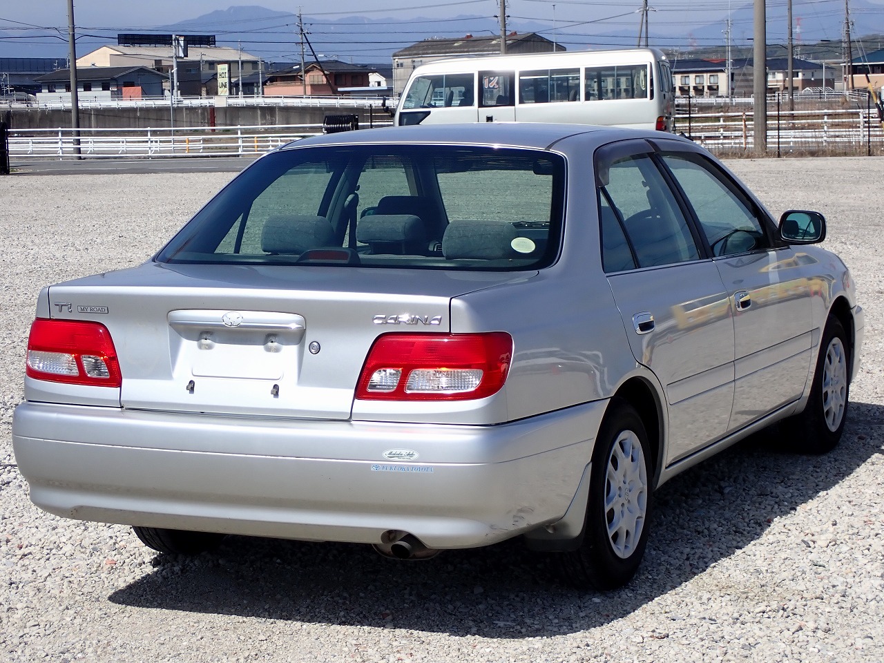 TOYOTA Carina