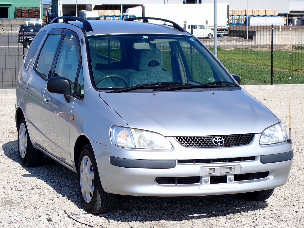 TOYOTA Corolla Spacio