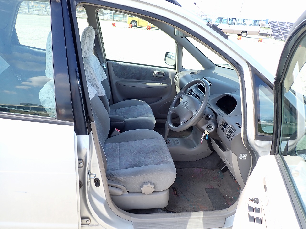 TOYOTA Corolla Spacio