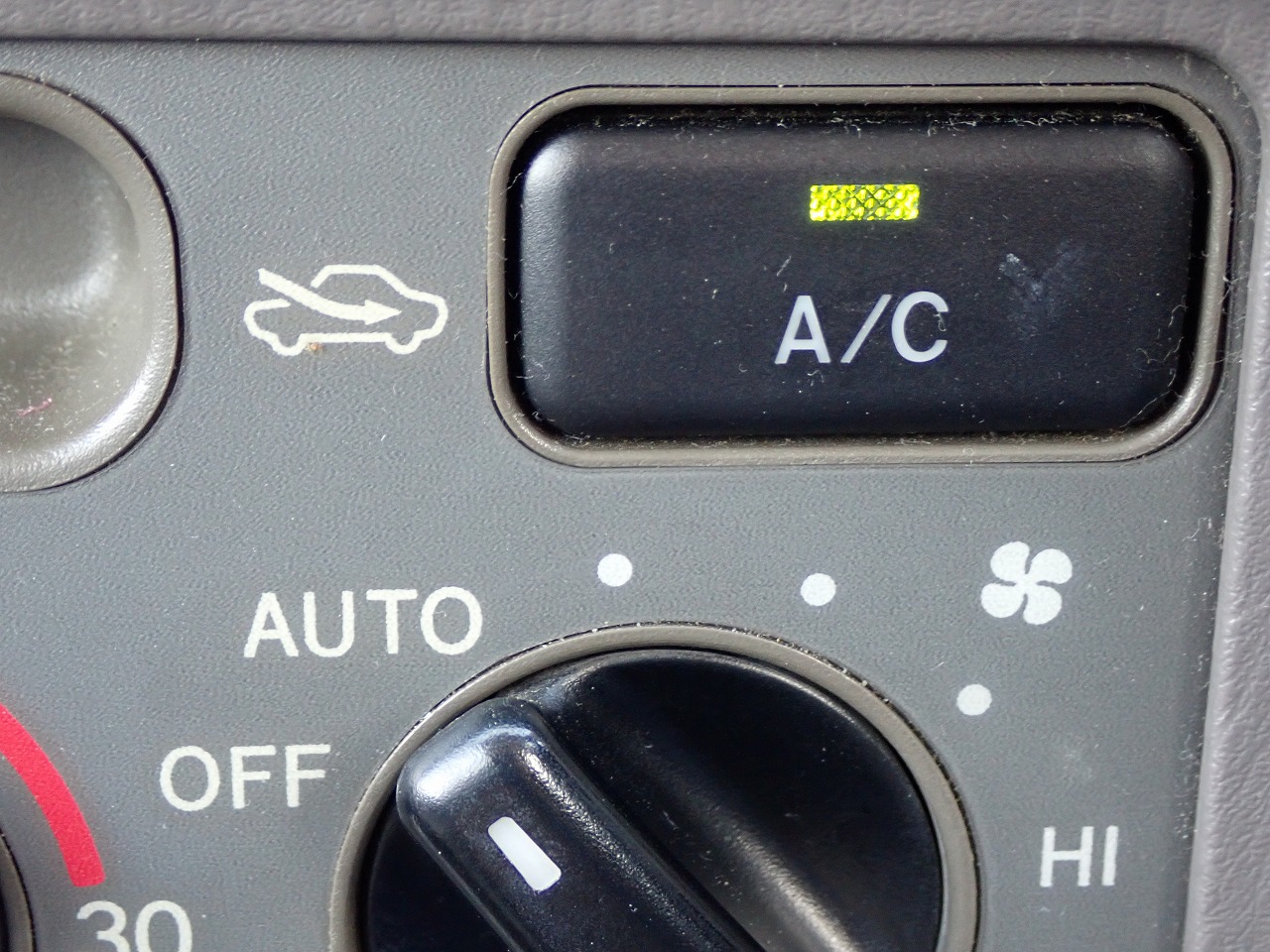 TOYOTA Corolla Spacio