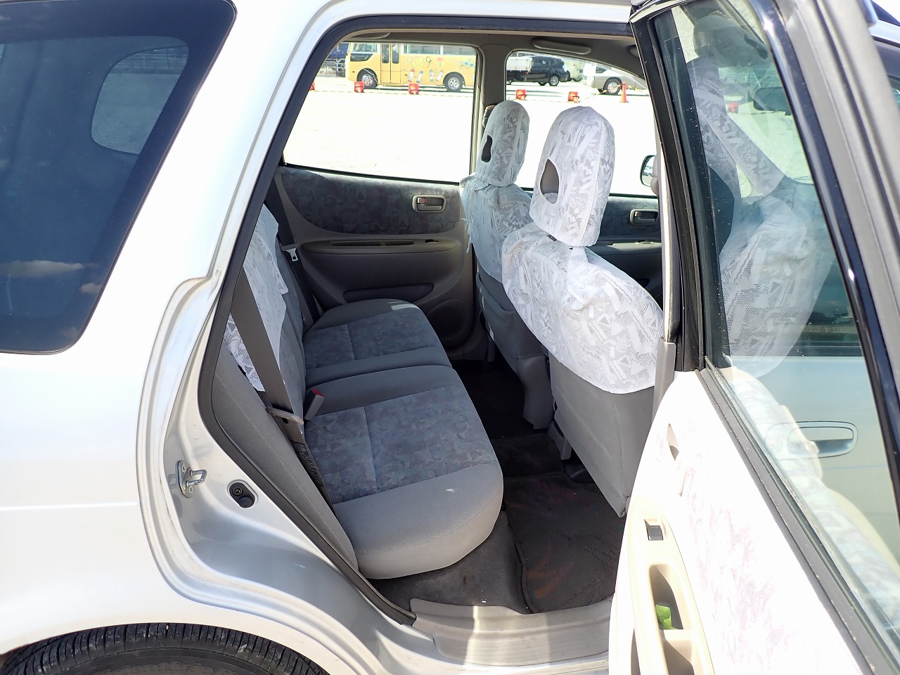 TOYOTA Corolla Spacio