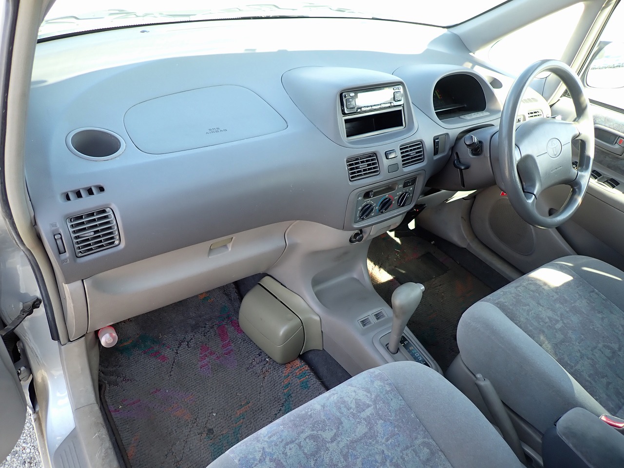 TOYOTA Corolla Spacio