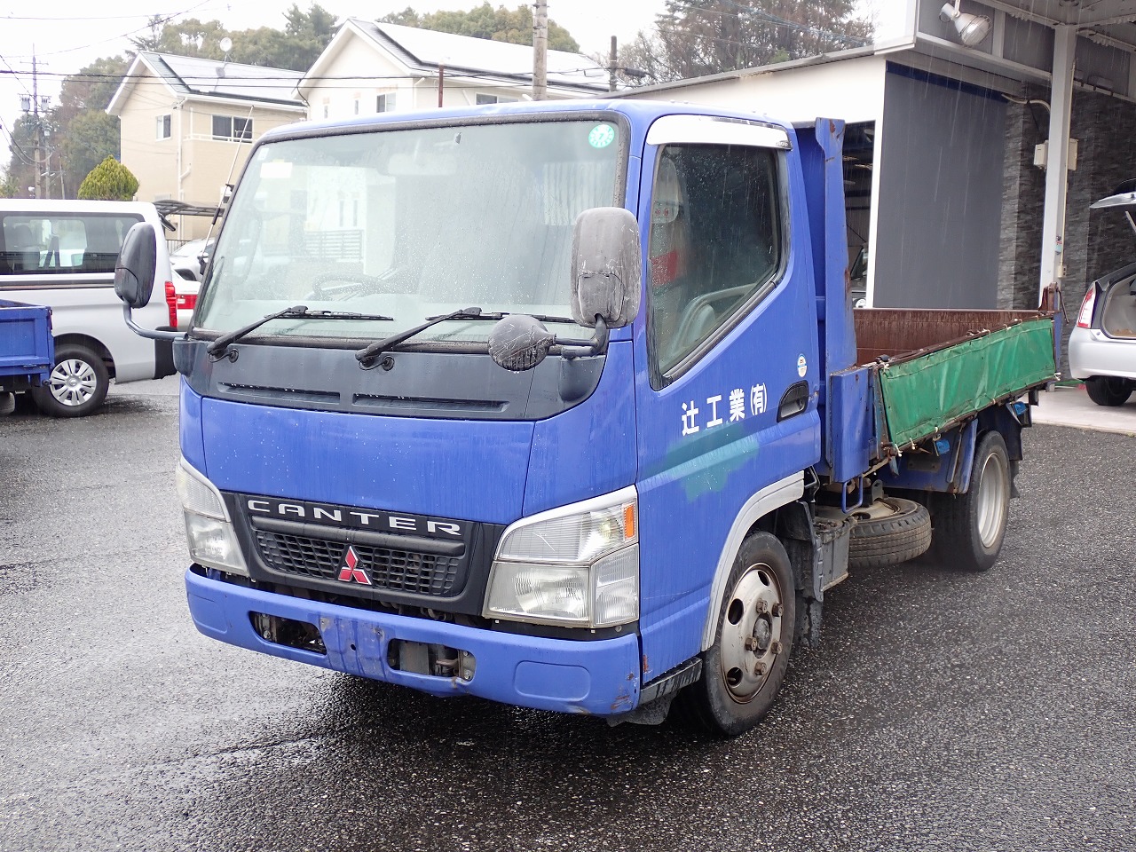 MITSUBISHI Canter