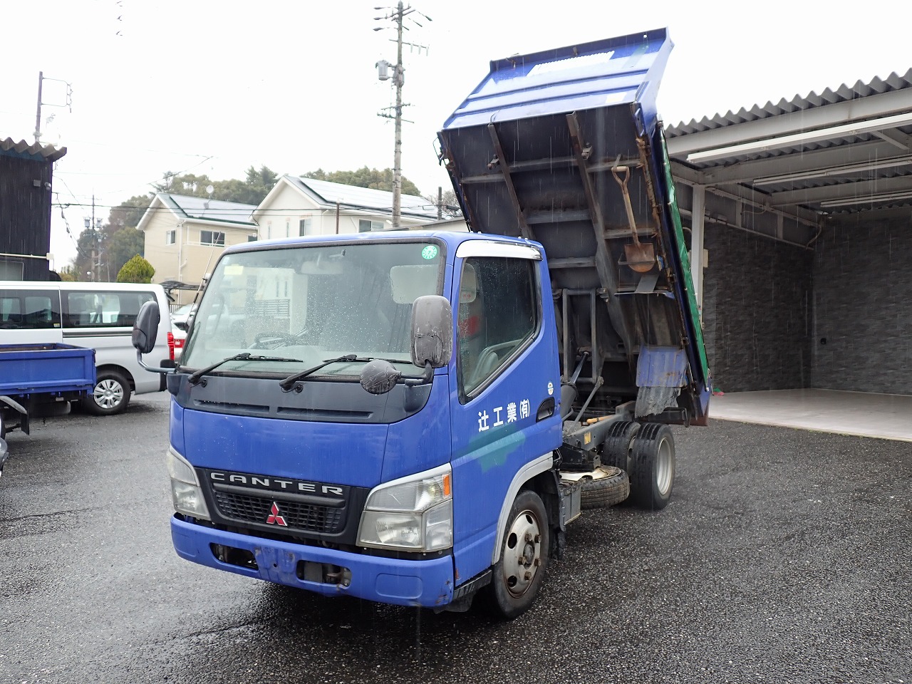 MITSUBISHI Canter