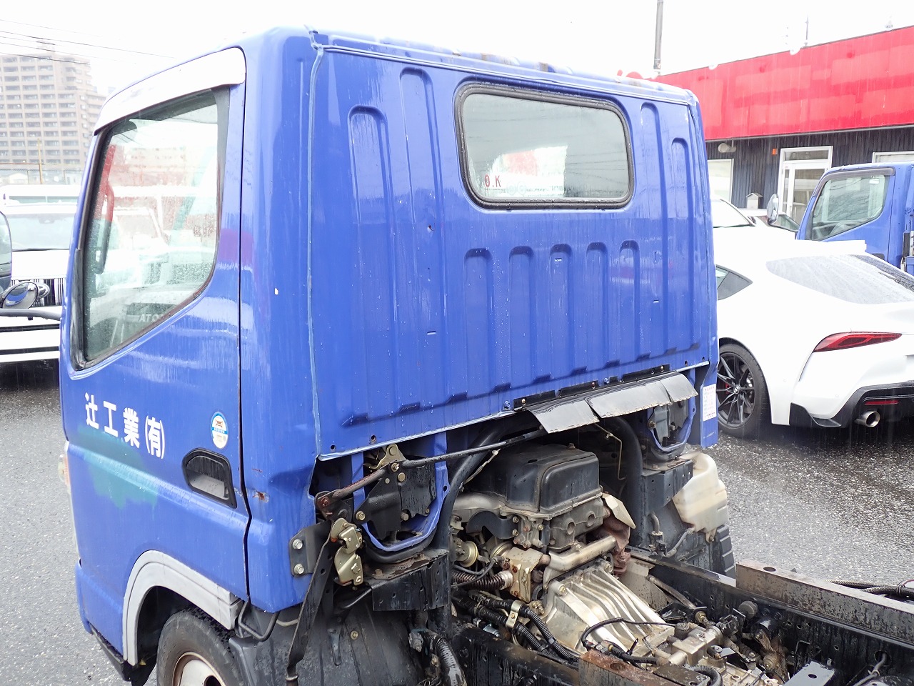 MITSUBISHI Canter