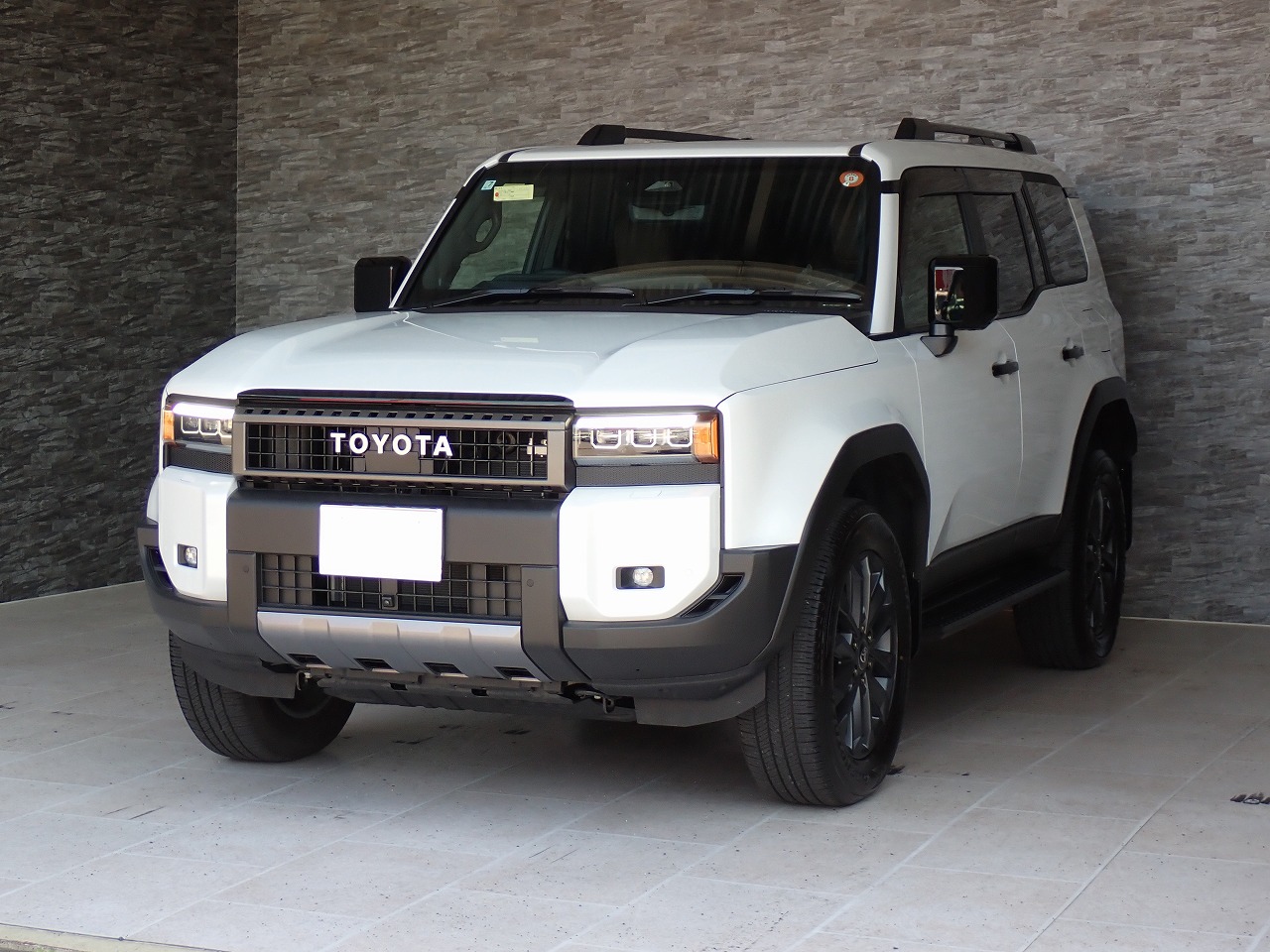 TOYOTA Land Cruiser 250