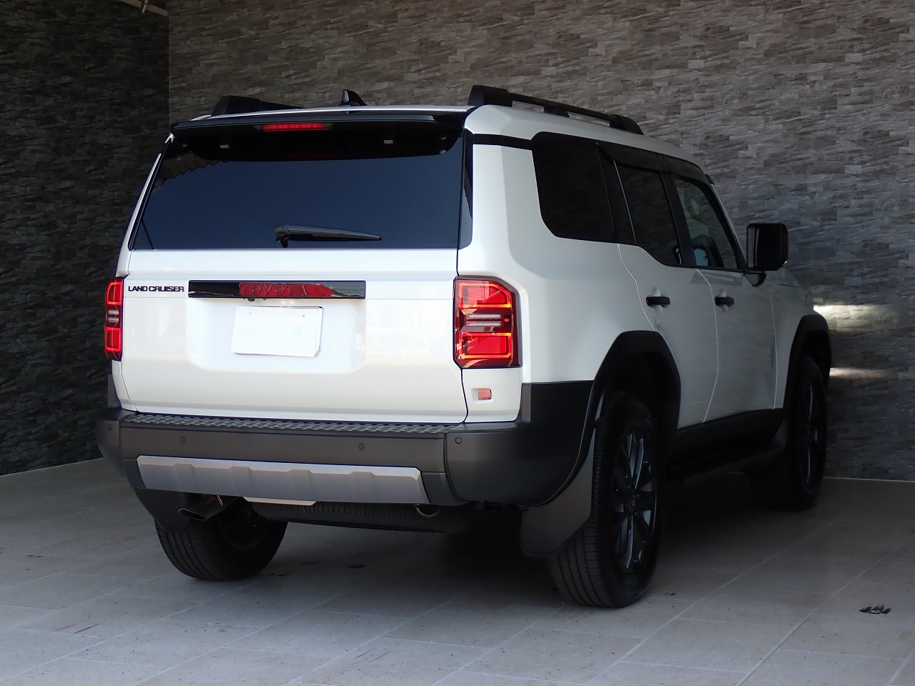 TOYOTA Land Cruiser 250