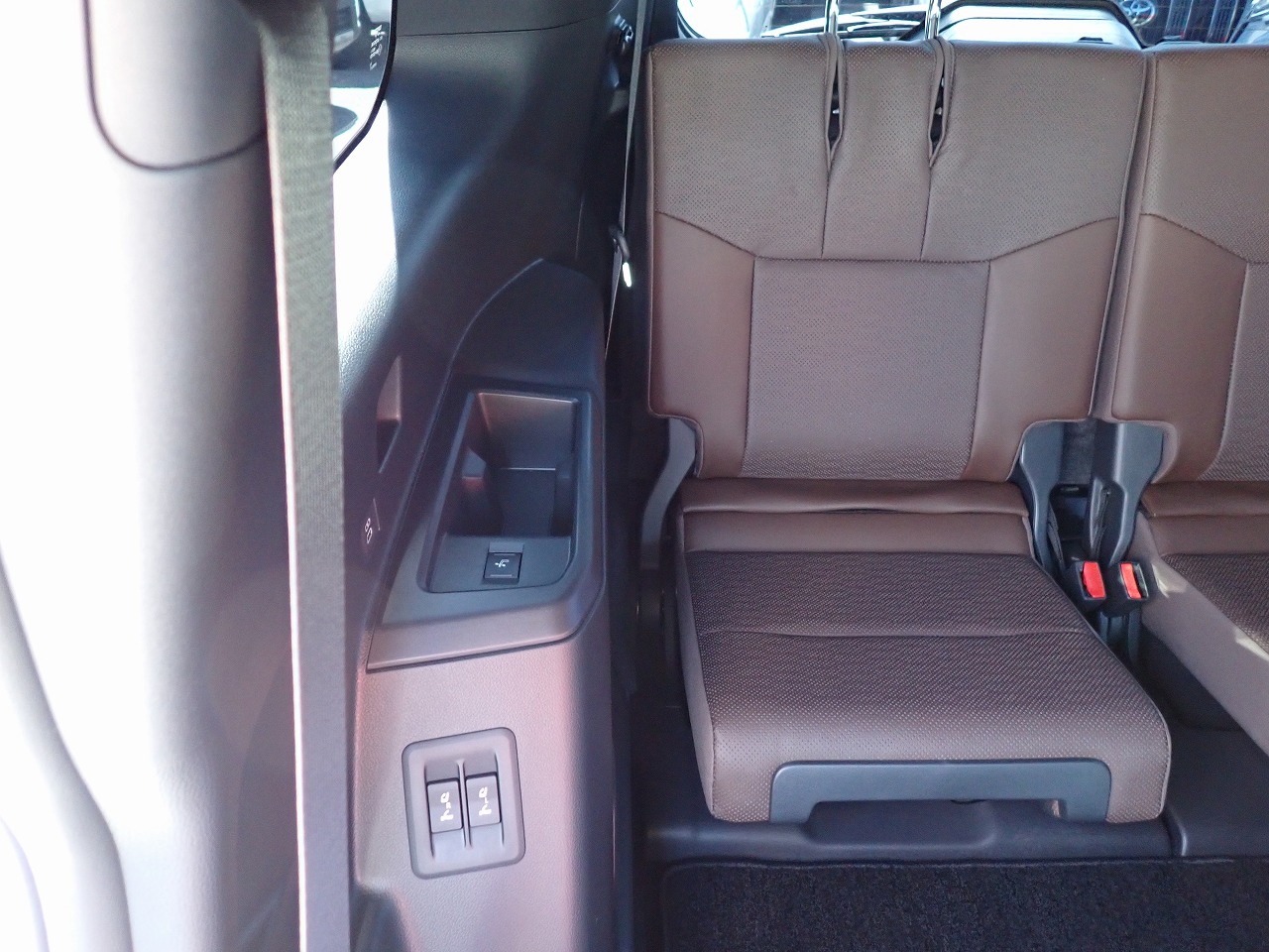 TOYOTA Land Cruiser 250