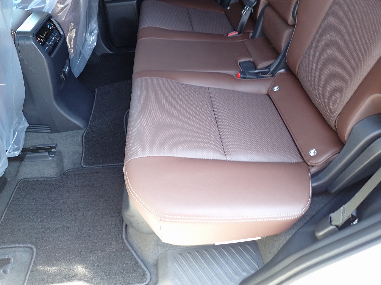 TOYOTA Land Cruiser 250