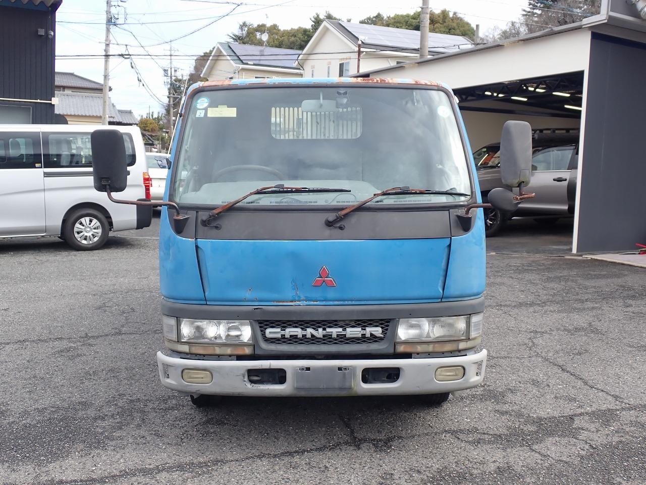 MITSUBISHI Canter