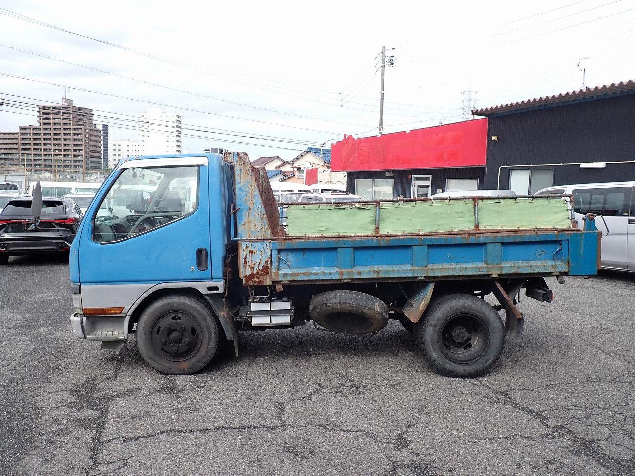 MITSUBISHI Canter