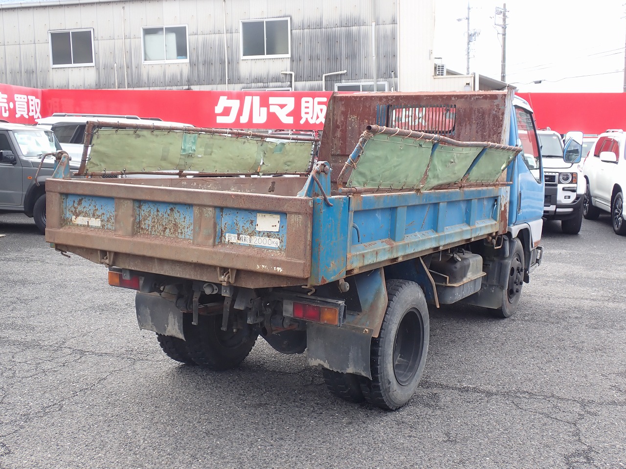 MITSUBISHI Canter
