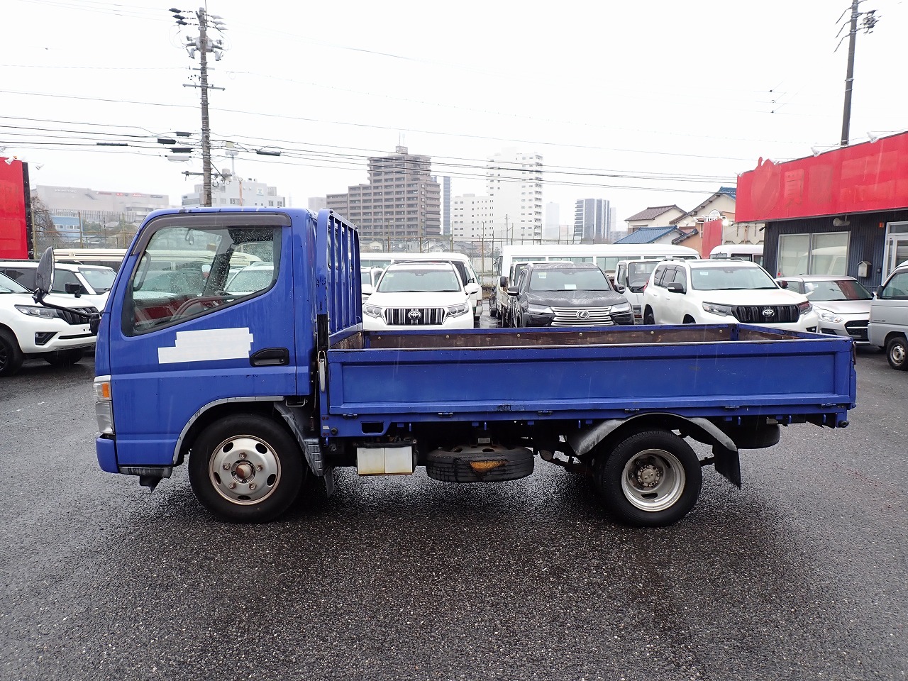 MITSUBISHI Canter