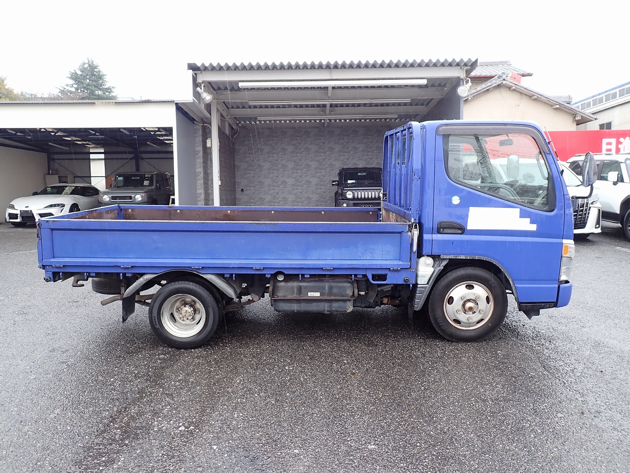 MITSUBISHI Canter