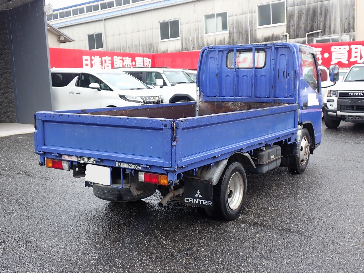 MITSUBISHI Canter
