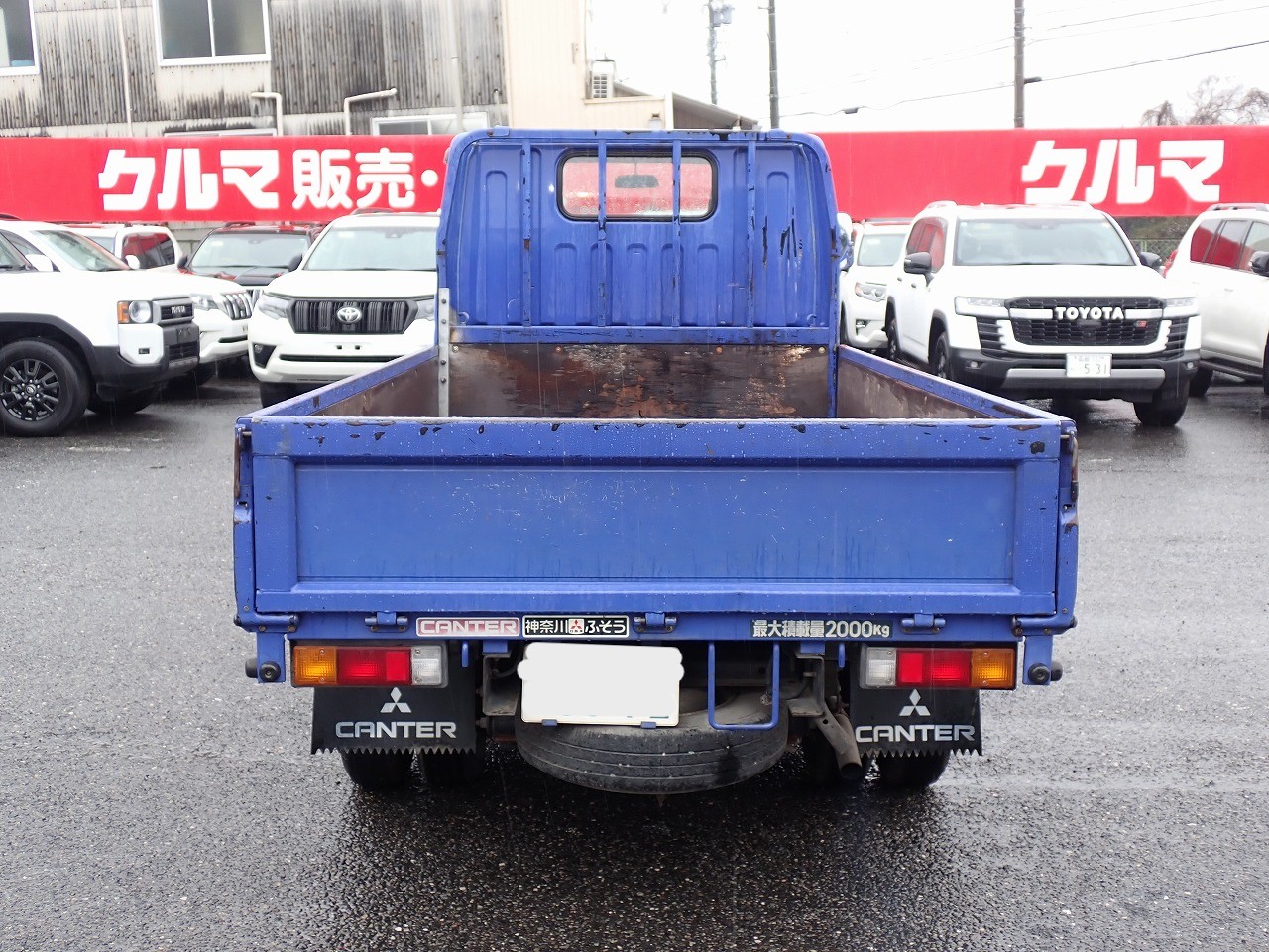 MITSUBISHI Canter