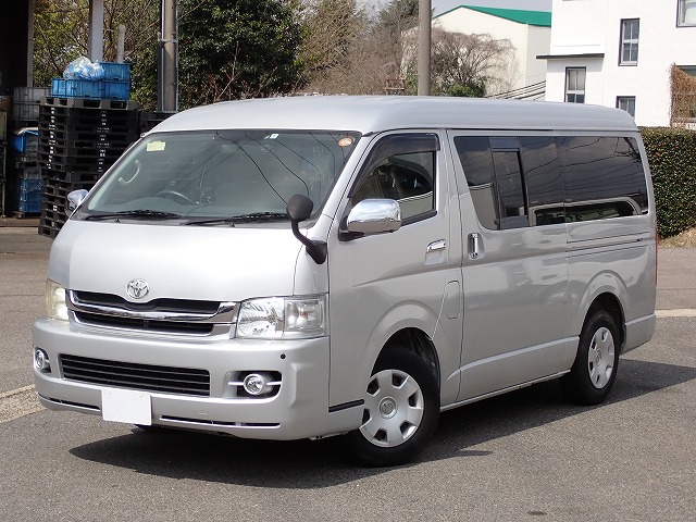 TOYOTA Hiace Wagon