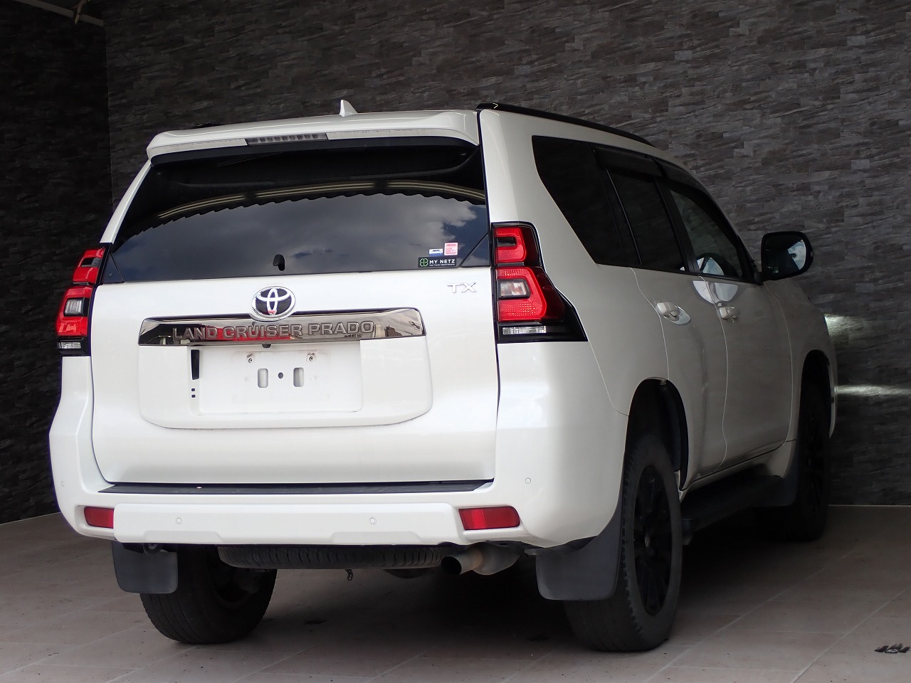 TOYOTA Land Cruiser Prado