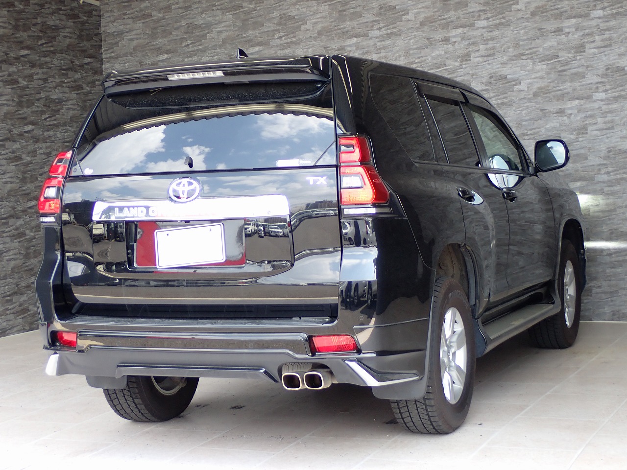 TOYOTA Land Cruiser Prado