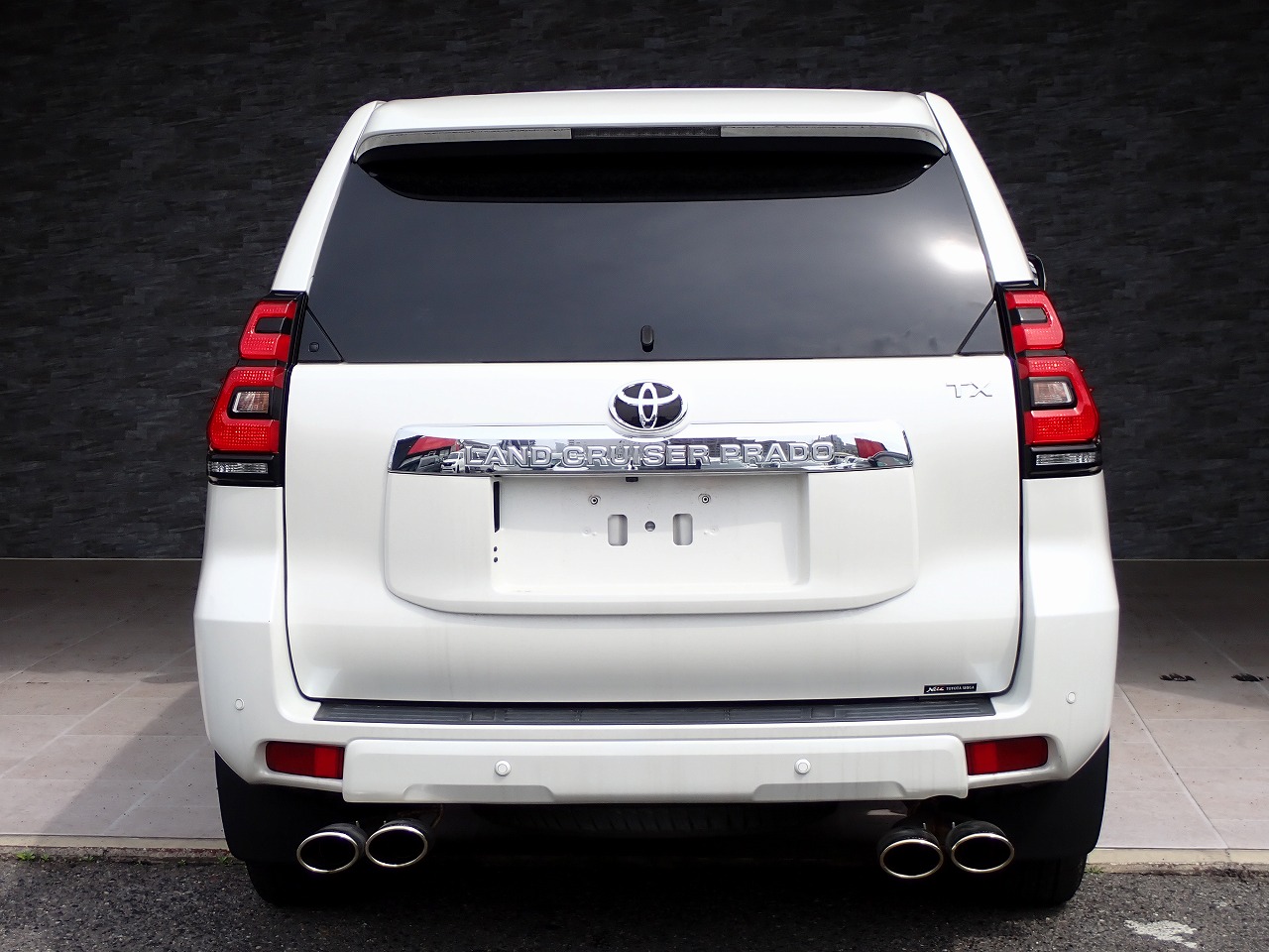 TOYOTA Land Cruiser Prado