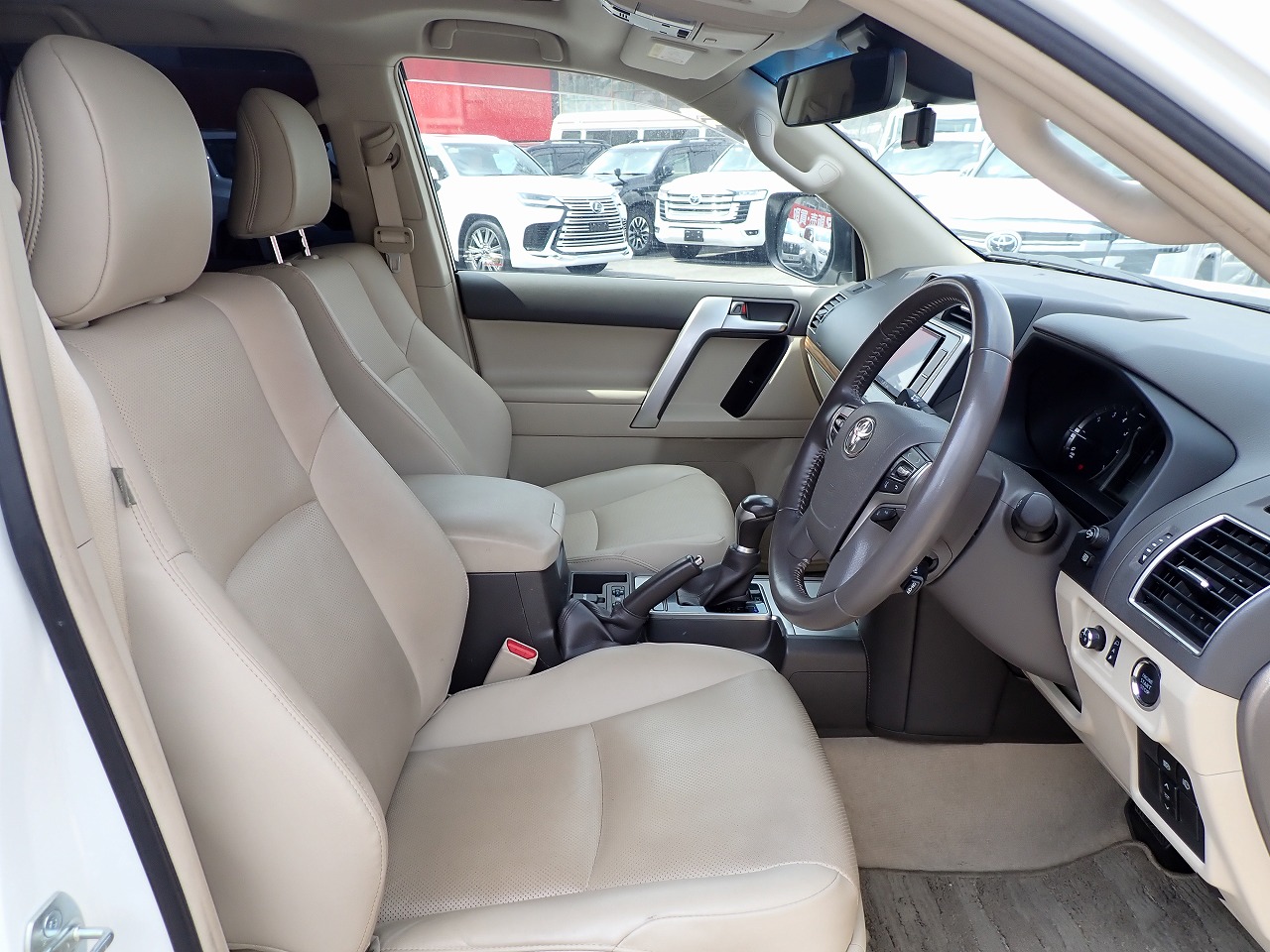 TOYOTA Land Cruiser Prado