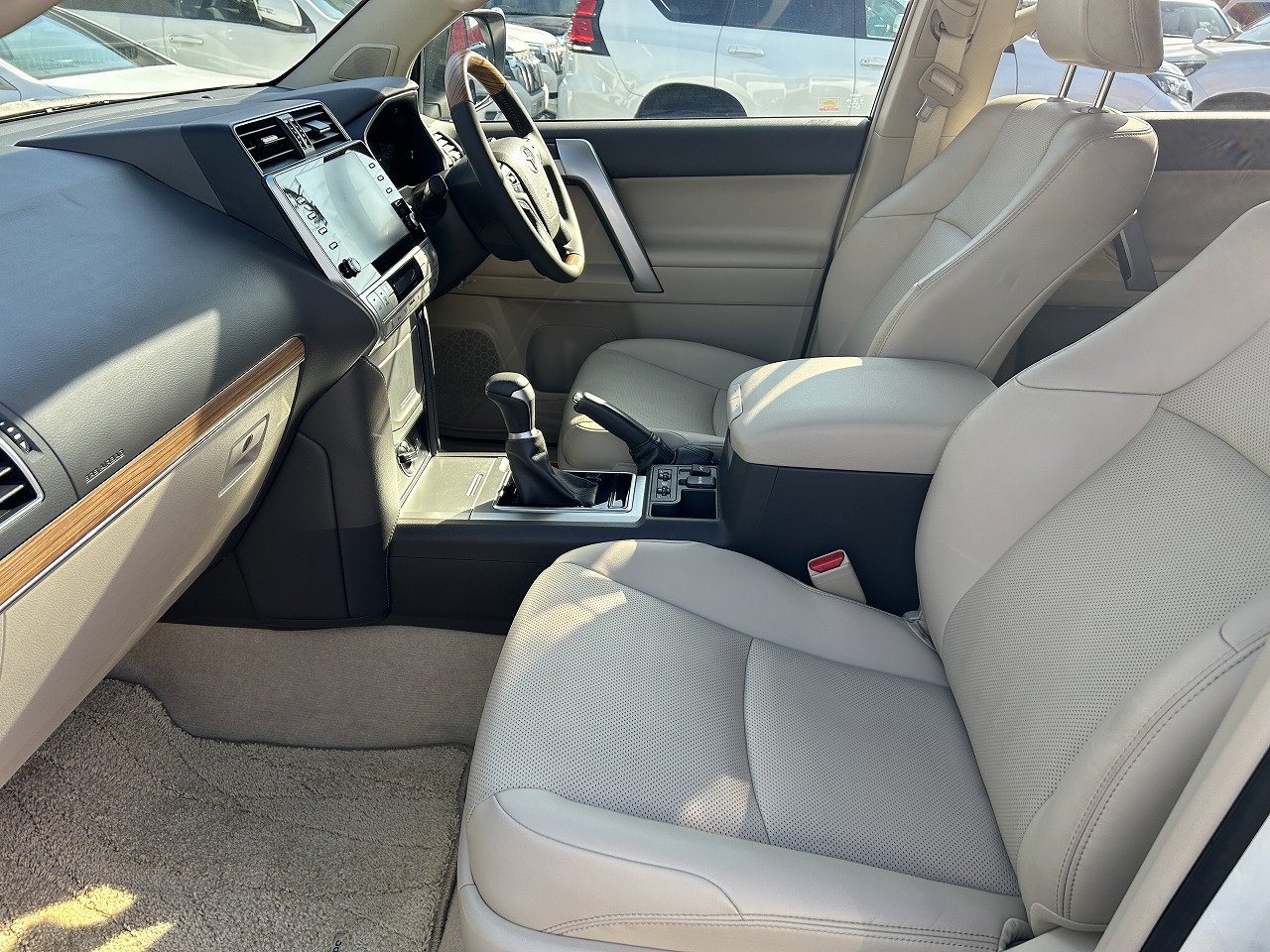 TOYOTA Land Cruiser Prado