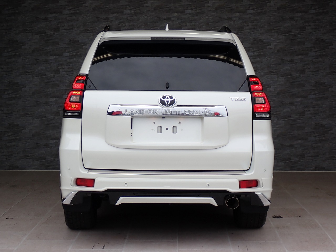 TOYOTA Land Cruiser Prado