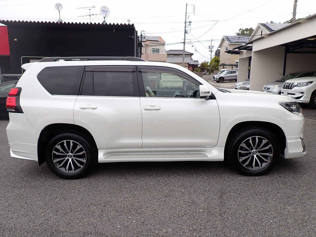 TOYOTA Land Cruiser Prado