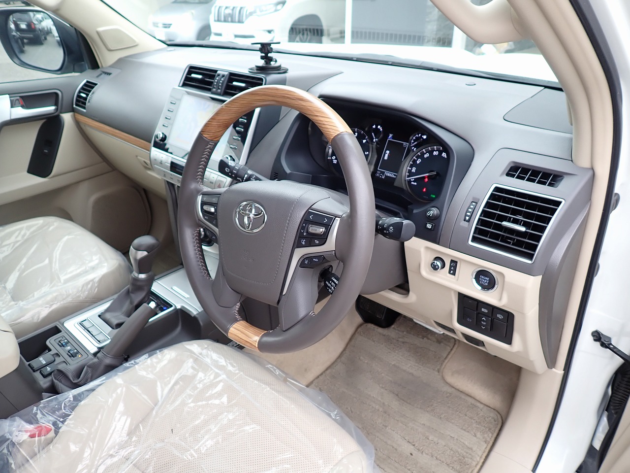 TOYOTA Land Cruiser Prado