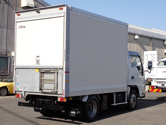 ISUZU Elf Truck