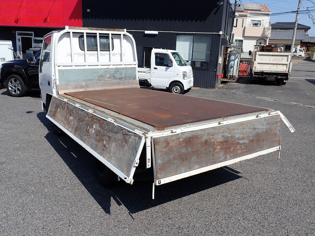 MITSUBISHI Canter
