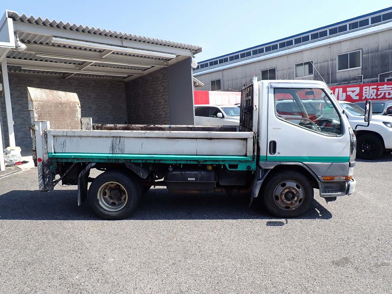 MITSUBISHI Canter
