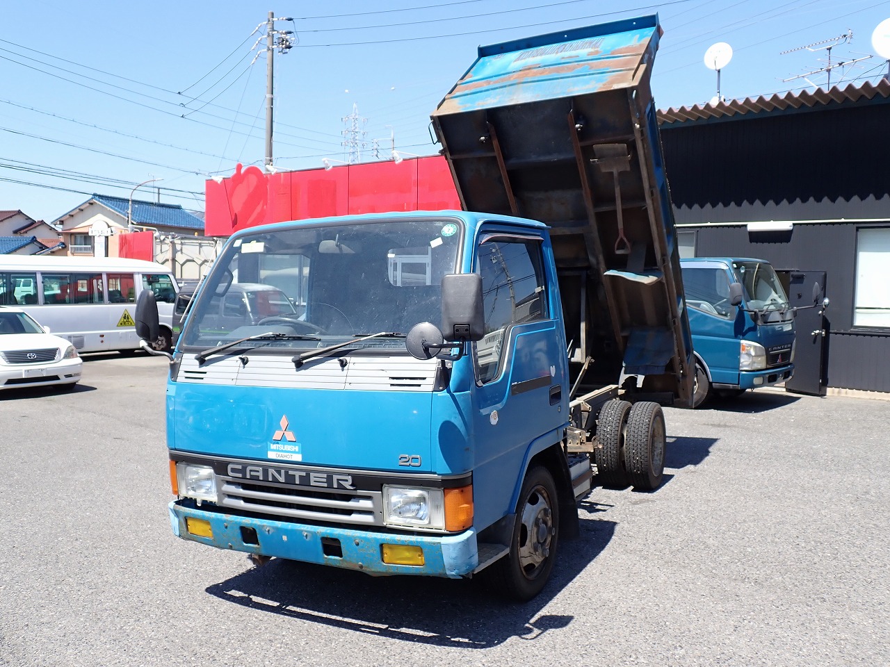 MITSUBISHI Canter